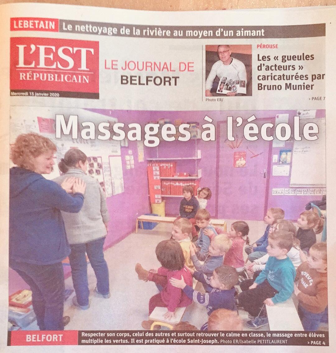 Massage à l'école ESSENTIEL, favorise l'empathie